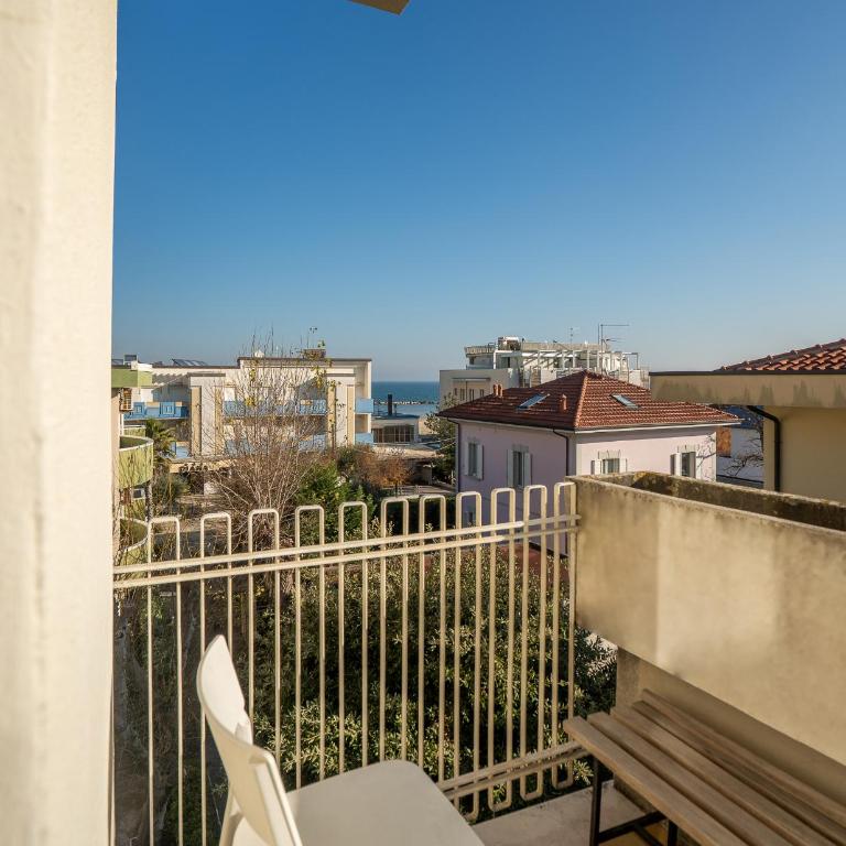 Your Family Beach Apartment Rimini - Il Lupo Affitta - One-Bedroom Apartment with Balcony - 3