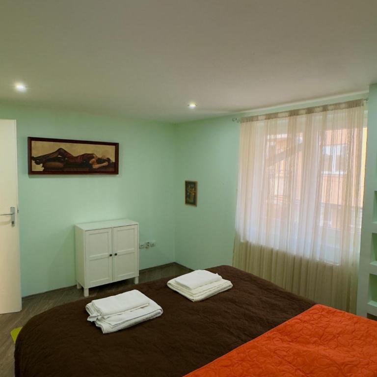 Apartman Car - Two-Bedroom Apartment - 15