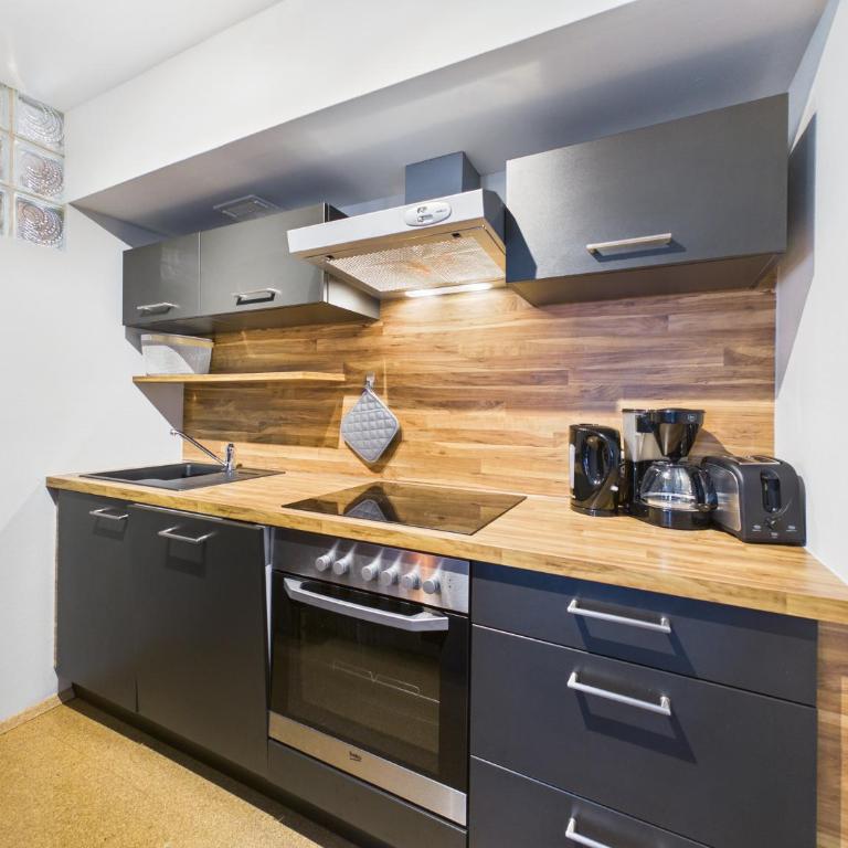 Boutique73 Suite Garden - Apartment mit 2 Schlafzimmern - 9