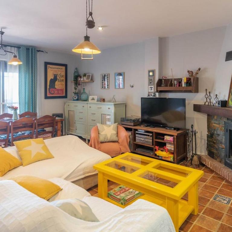Casa Julia y Chloé Molvízar by Ruralidays - Three-Bedroom House - 16