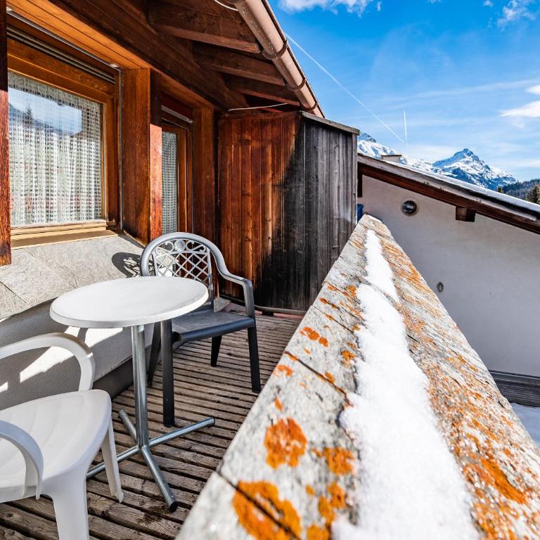 Chesa Sarvit - Apartment mit 1 Schlafzimmer - 2