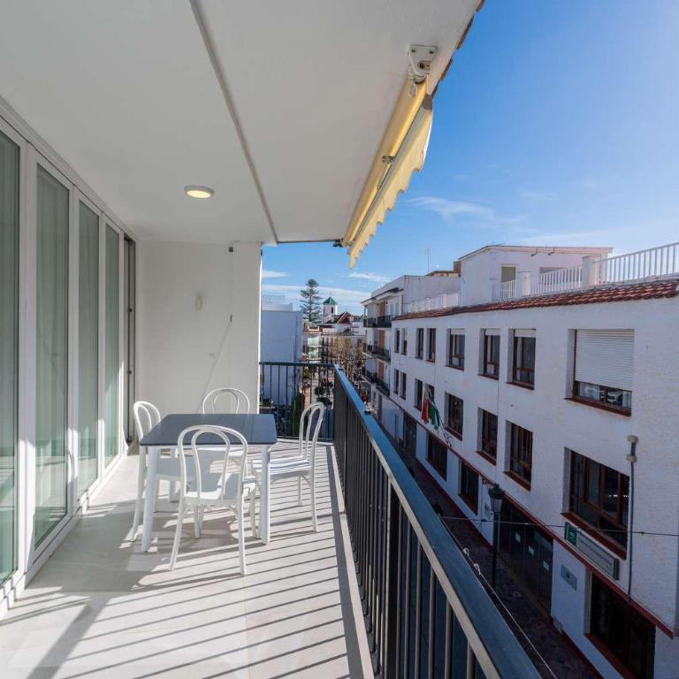 Paloma Central Apartment - 3 min walk to Balcon de Europa & Beach - Apartamento de 3 dormitorios con balcón - 32