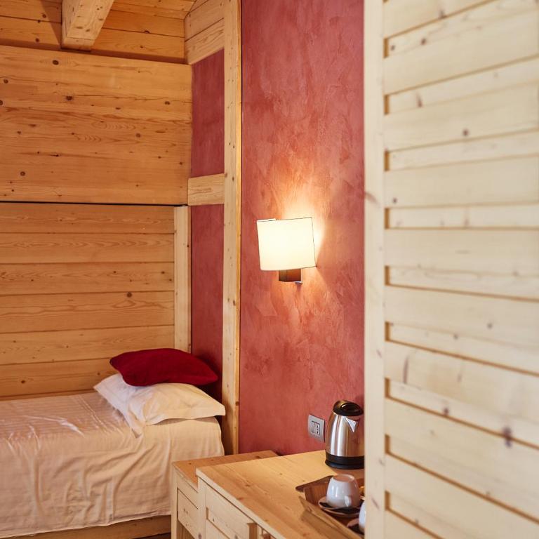 Chalet Morel 1586 Hotel & Spa - Camera Tripla Deluxe - 1