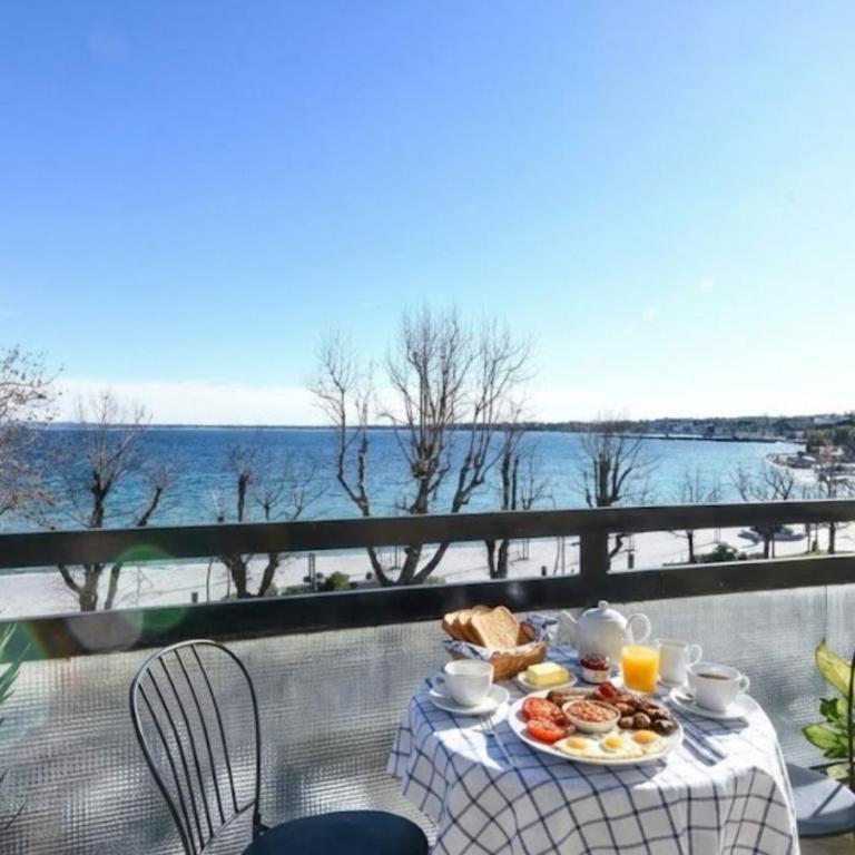 Desenzanoloft Garda Golden Sunrise official partner Homes and Villas By Marriott Bonvoy - Appartamento con Vista Lago - 9