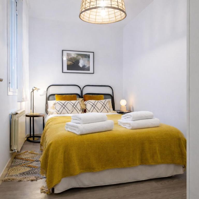 Atocha VI - Elegancia Urbana en una Ubicación Privilegiada - Two-Bedroom Apartment - 2
