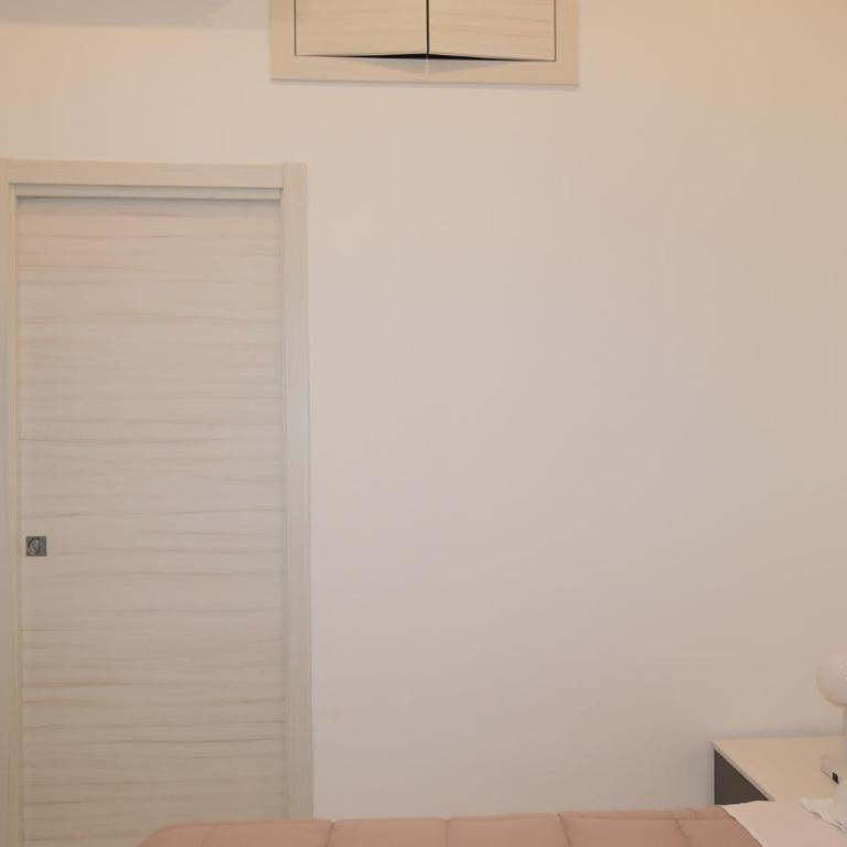Yuna Rent - Vittorio 50 Apartment - Appartamento con 1 Camera da Letto - 24