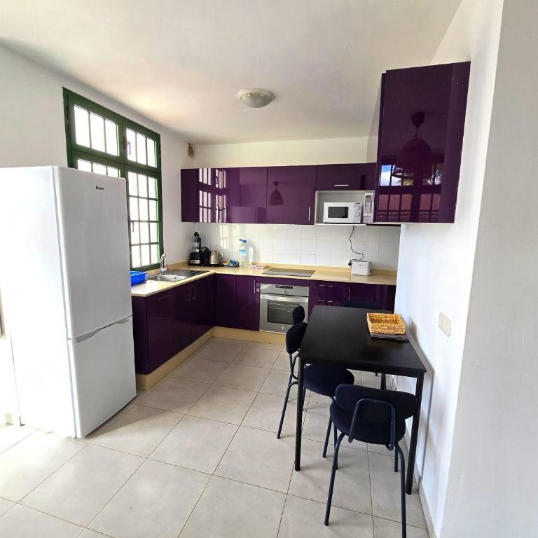 Casa Kerrie, private and communal pools, sunny terrace, air conditioning - Casa de 2 dormitorios - 9