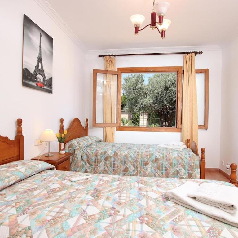 Lovely villa near Port Pollensa by Renthousing - Three-Bedroom House - 12