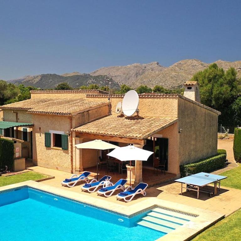 Lovely villa near Port Pollensa by Renthousing - Three-Bedroom House - 1