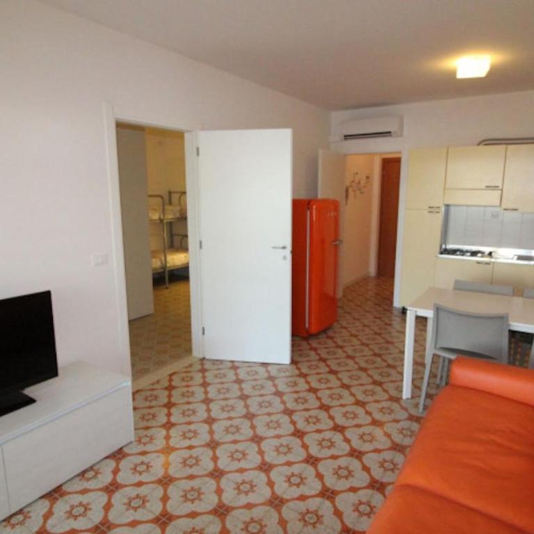 Bright flat near the beach - Apartment - 8