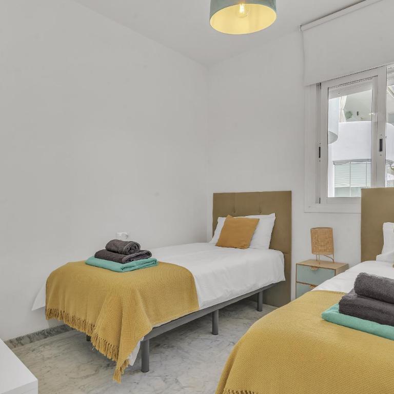 Marbella Real Golden Mile - 4 Bedroom Apartment by Finest Rentals - Apartment with Sea View - 36