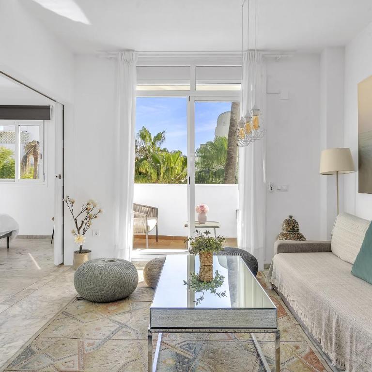 Marbella Real Golden Mile - 4 Bedroom Apartment by Finest Rentals - Apartment with Sea View - 3