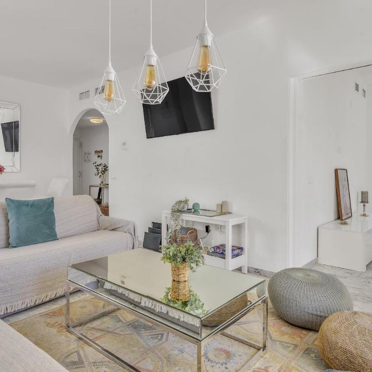 Marbella Real Golden Mile - 4 Bedroom Apartment by Finest Rentals - Apartment with Sea View - 5