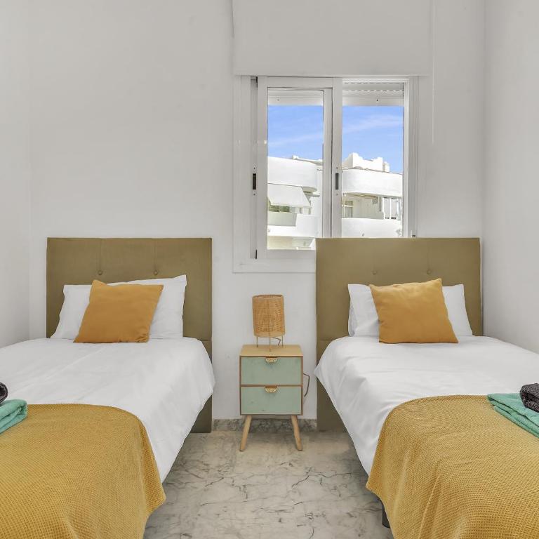 Marbella Real Golden Mile - 4 Bedroom Apartment by Finest Rentals - Apartment with Sea View - 38