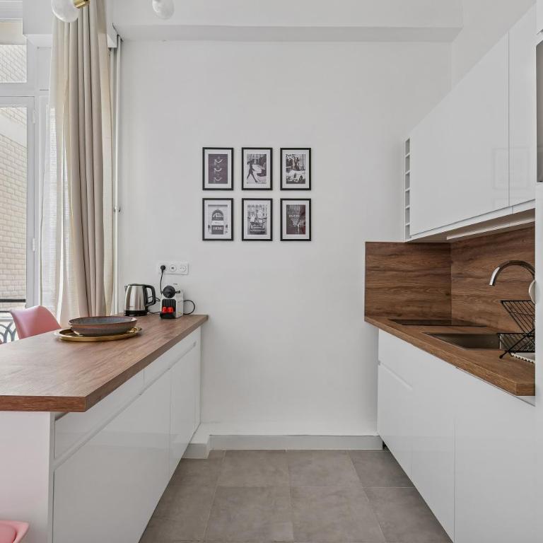 Design apartment Avenue des Champs Elysées - One-Bedroom Apartment - 10
