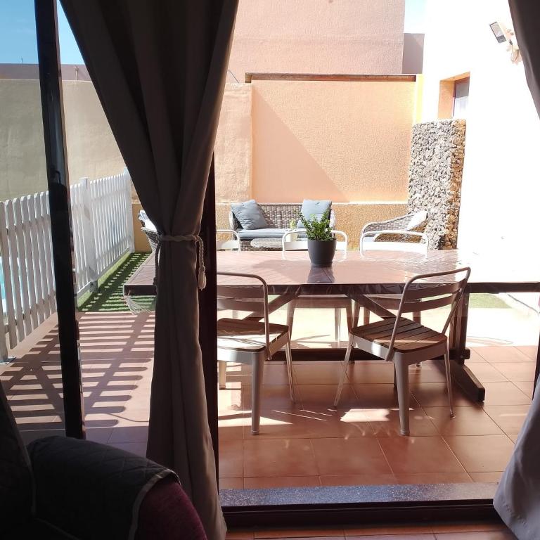 villa Mimosa - Three-Bedroom House - 4