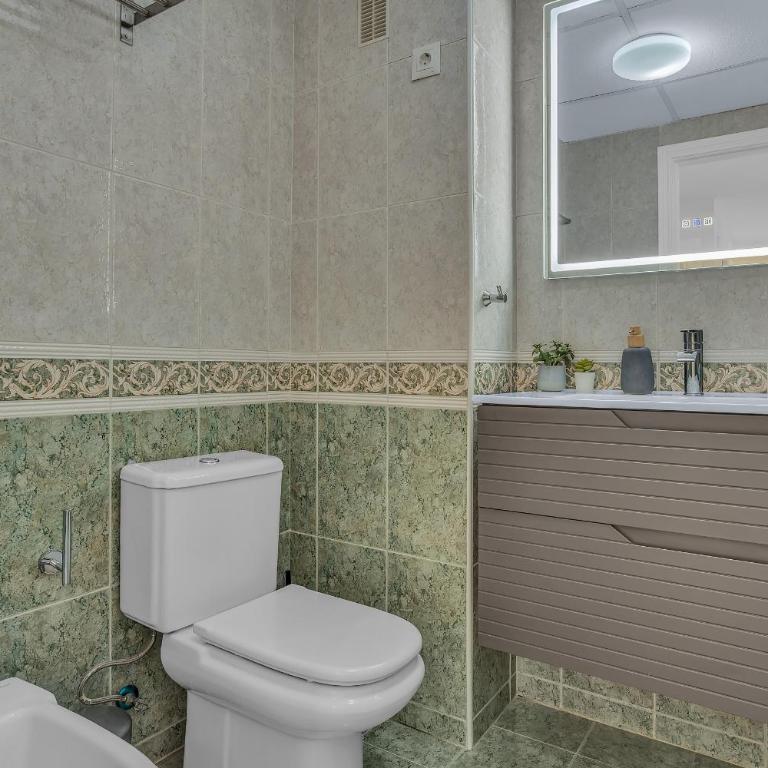 Marbella Real Golden Mile - 4 Bedroom Apartment by Finest Rentals - Apartment with Sea View - 33