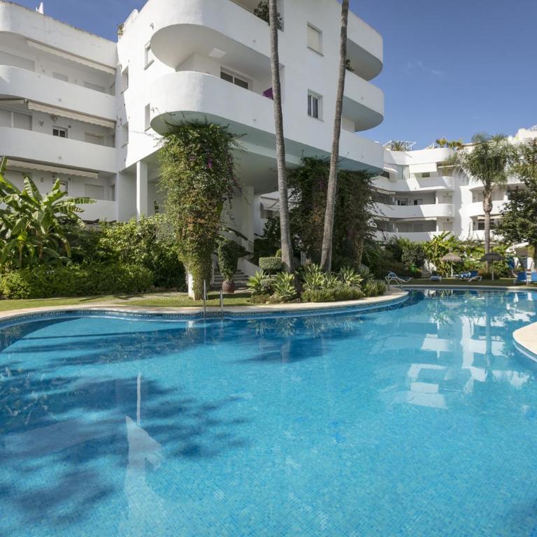 Marbella Real Golden Mile - 4 Bedroom Apartment by Finest Rentals - Apartment with Sea View - 49