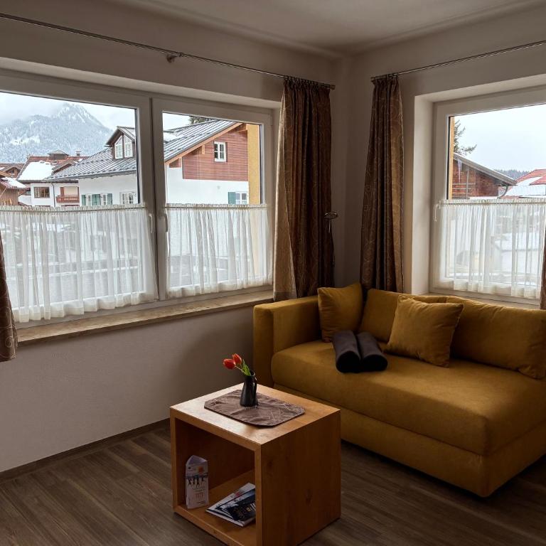 Fellhornhaus Ferienwohnungen - Appartamento con Vista Montagna - 1