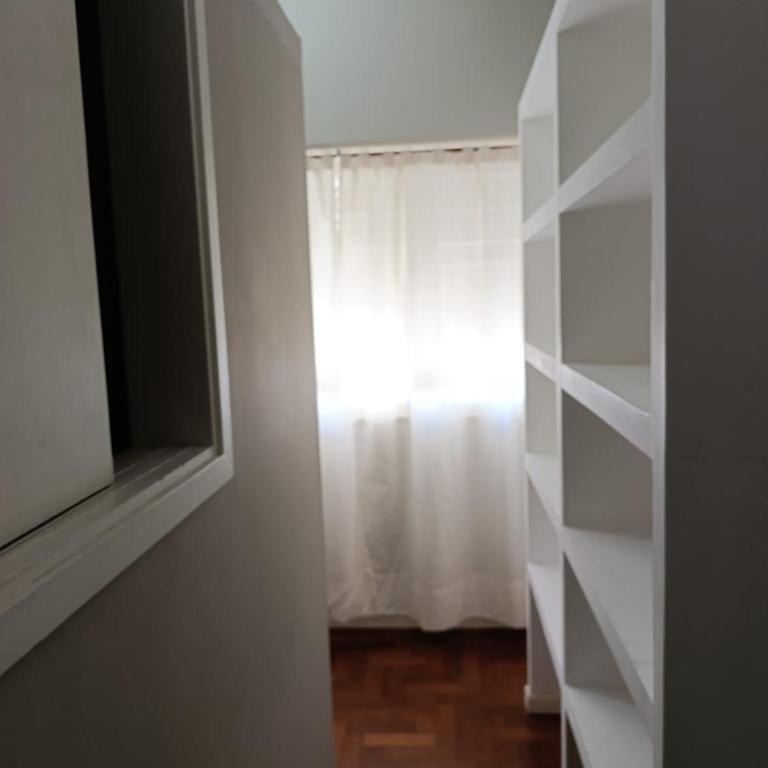 Departamento céntrico, planta alta - Two-Room Apartment - 6