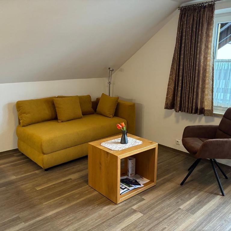 Fellhornhaus Ferienwohnungen - Appartamento con 2 Camere da Letto - 1