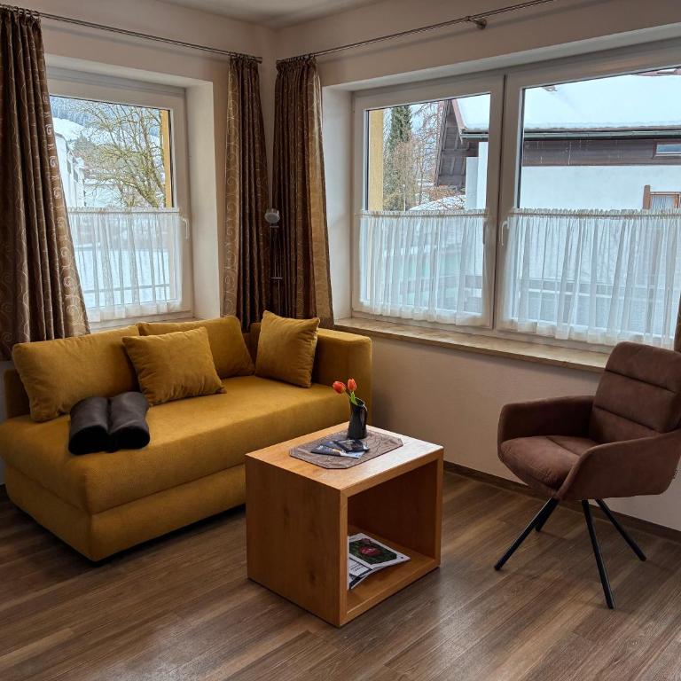 Fellhornhaus Ferienwohnungen - Appartamento con 2 Camere da Letto - 1