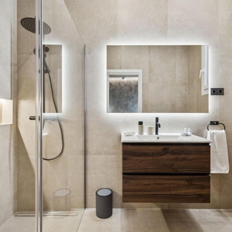 Elegant 2BR Apartment in Conde Duque - Two-Bedroom Apartment - 15
