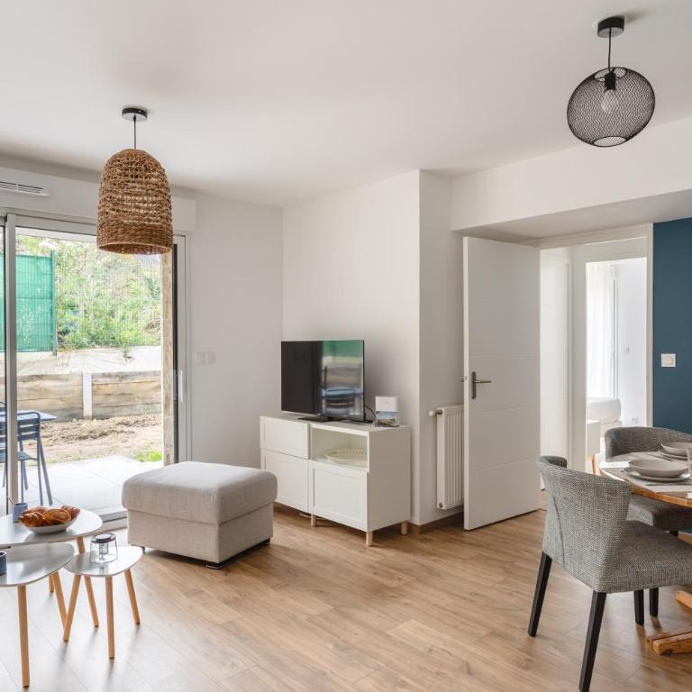 Emeraude numéro 5 - 15min à pied de la plage - Two-Bedroom Apartment - 9