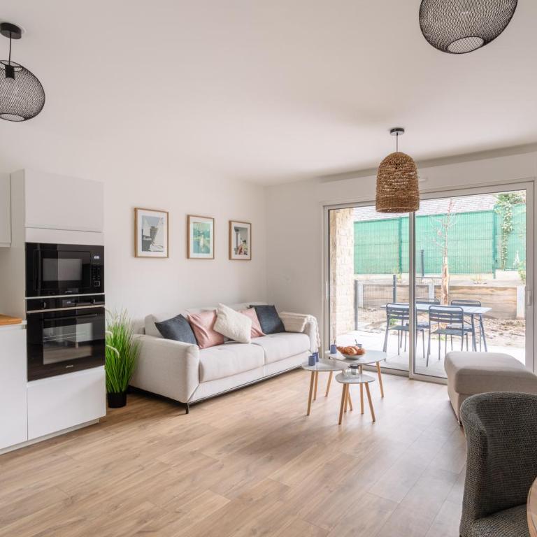 Emeraude numéro 5 - 15min à pied de la plage - Two-Bedroom Apartment - 10