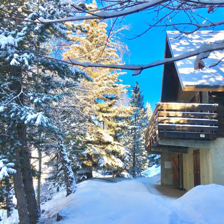Chalet La Joubarbe 3 min à pied ds Pistes Plein sud - Chalet - 44
