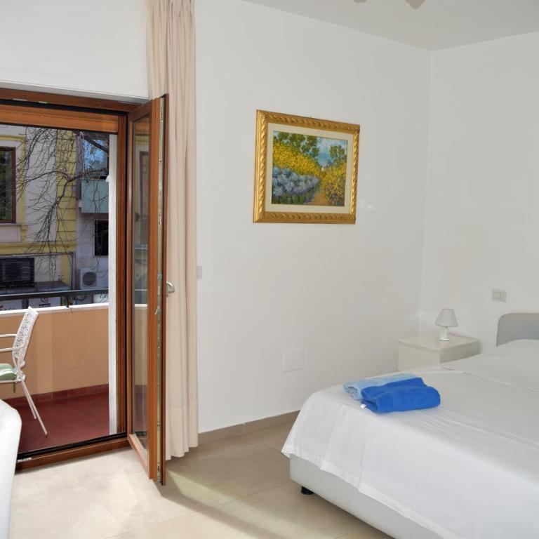 Rosy's Guest House - Appartamento Deluxe con 2 Camere da Letto e Balcone - 13