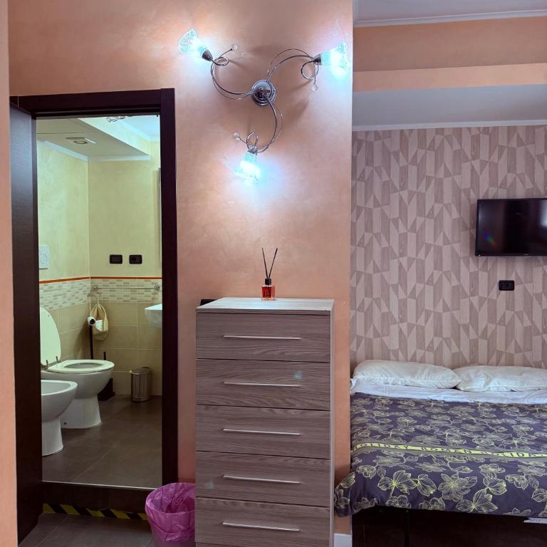B&B Roma - Family Suite with Balcony - 6