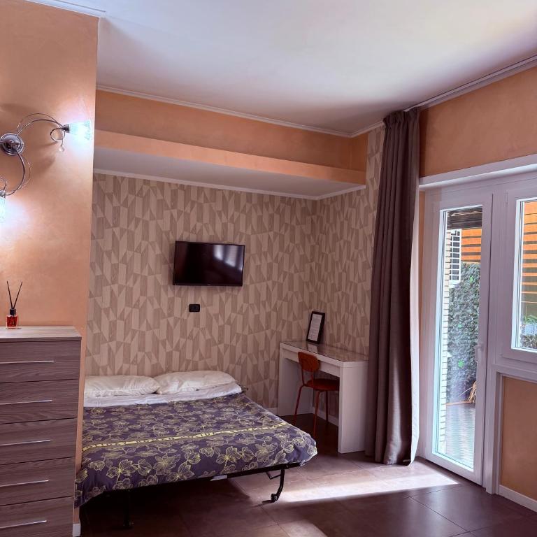 B&B Roma - Family Suite with Balcony - 5