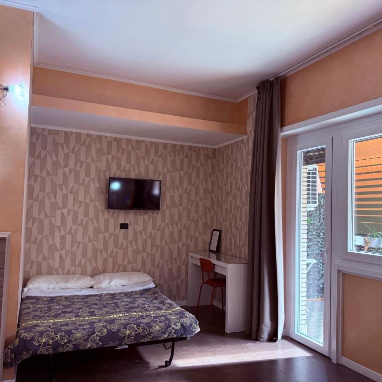 B&B Roma - Family Suite with Balcony - 1