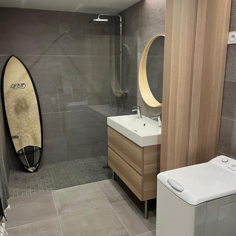 Beau & Grand T2, Balcon, Parking au calme - One-Bedroom Apartment with Balcony - 3