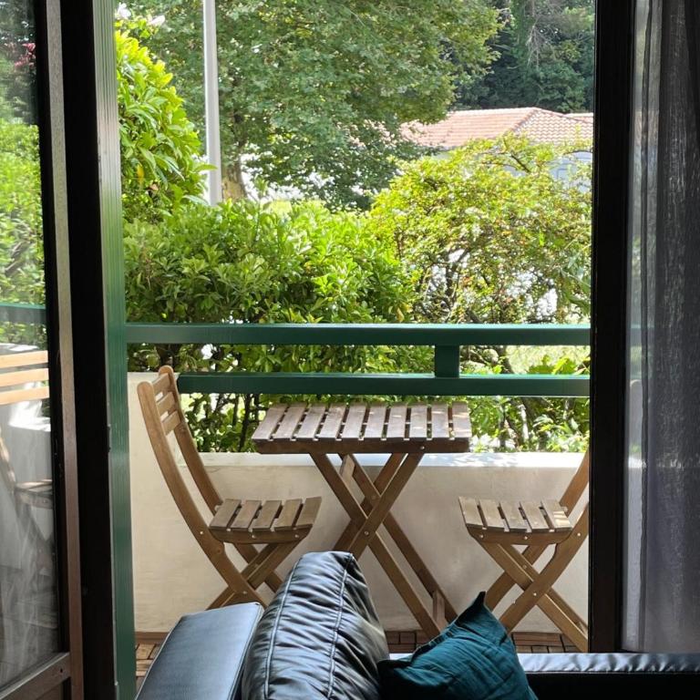 Beau & Grand T2, Balcon, Parking au calme - One-Bedroom Apartment with Balcony - 11