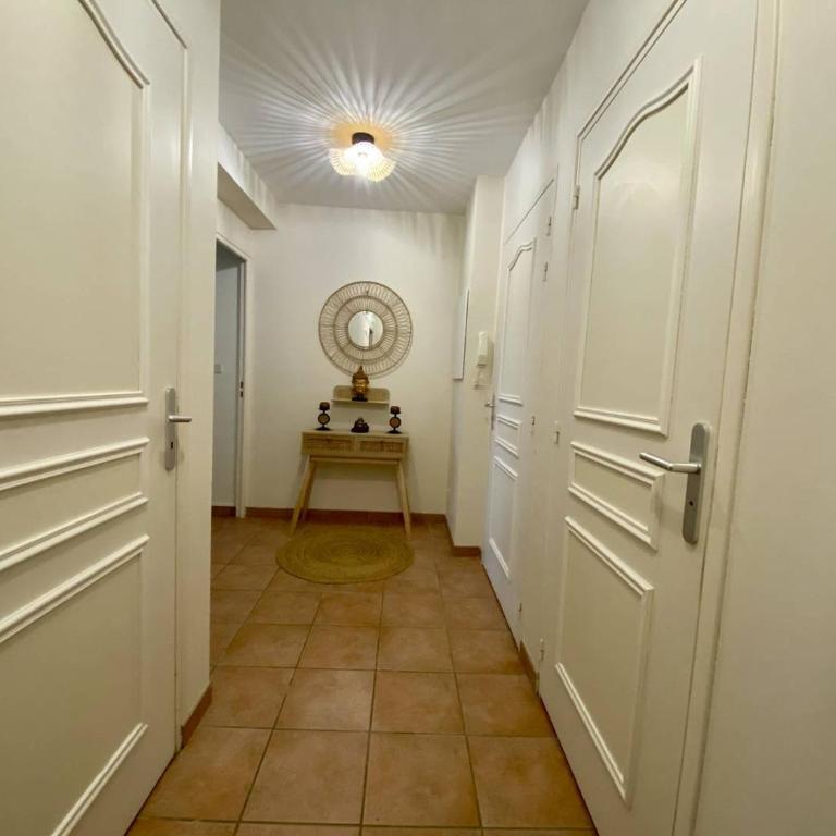 Appartement à Cambo-les-Bains, terrasse et 3 couchages - Appartement 1 Chambre - 12