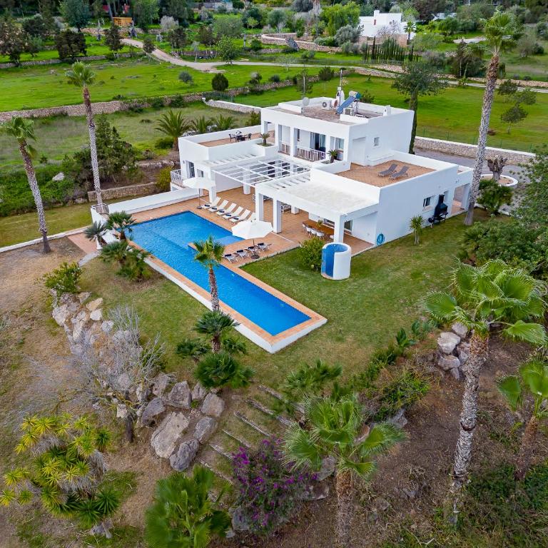 Villa near Ibiza Town sleeps 12,13 - Villa de 5 dormitorios - 2