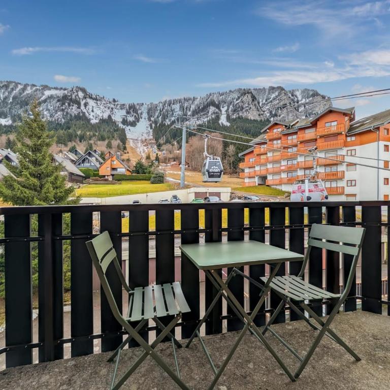 Studio cosy 3 personnes au pied des télécabines - Studio - Vue sur Montagne - 8