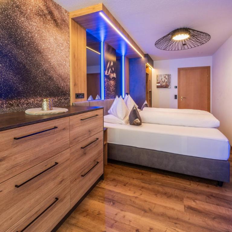 Alpinstyle Hotel Ischgl - Apartment Alpinstyle 202 - 4