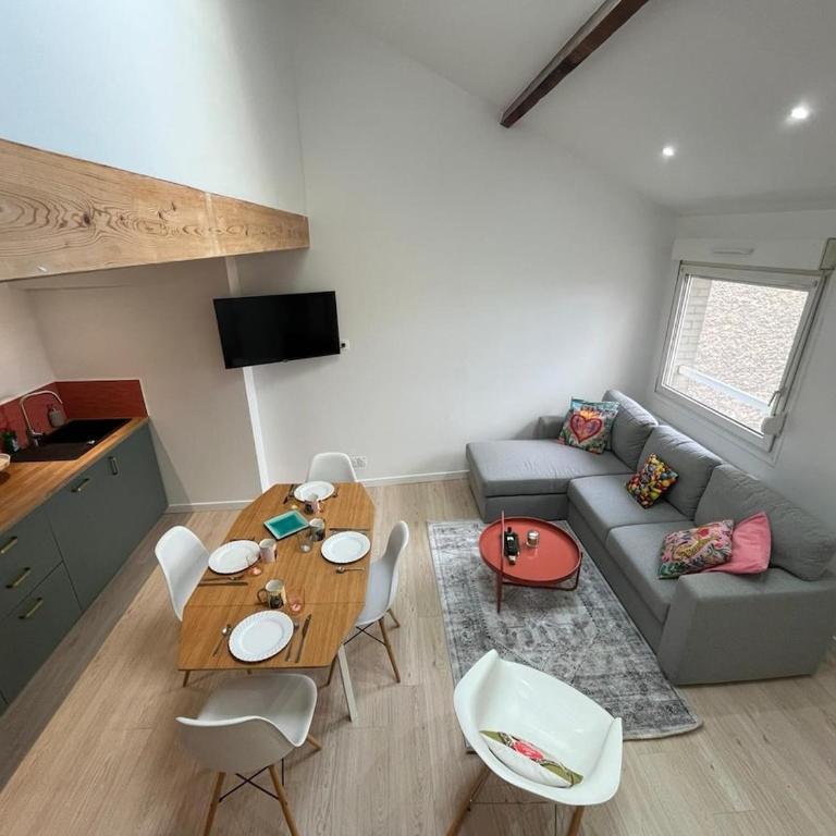 Le cocon des Sacres - Two-Bedroom Apartment - 1