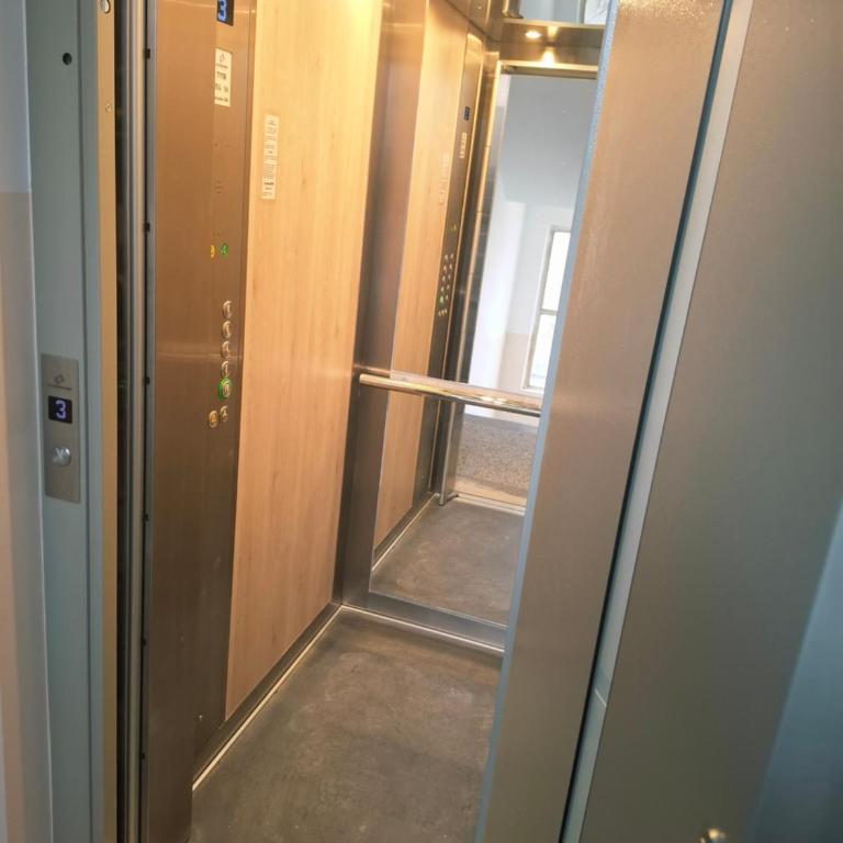 Spacious apartment with 2 bedrooms in City Center, near Parliament and St Marks Church - Apartman sa 2 Spavaće Sobe - 18
