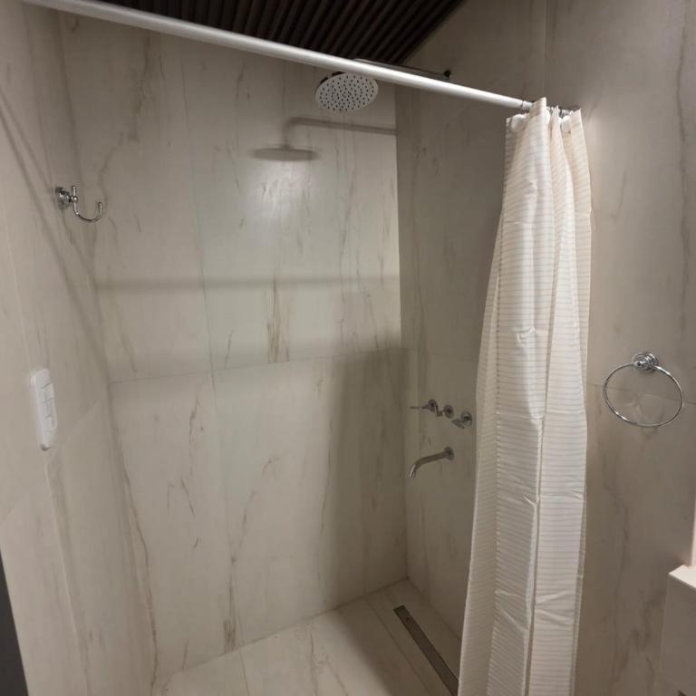 Departamento nuevo con piscina - Apartamento de 1 dormitorio - 15