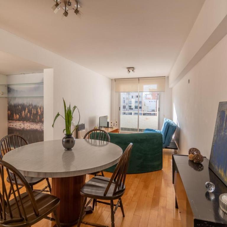 Luminoso departamento en ubicación privilegiada - Apartamento de 2 dormitorios - 1