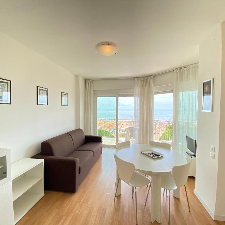 Residence La Zattera - Appartamento con 2 Camere da Letto, Terrazza e Vista Mare - 6