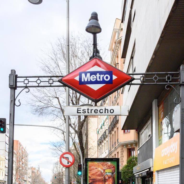 CDSR215 - Amplio y Luminoso Dúplex con Terraza en Madrid - Alquiler temporal - Maisonette - 54