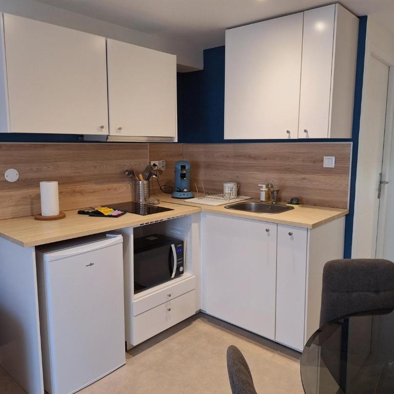Jeny 3 - Duplex 4 pers - Wifi - 10mn Hypercentre - Lave linge - Calme - One-Bedroom Apartment - 17