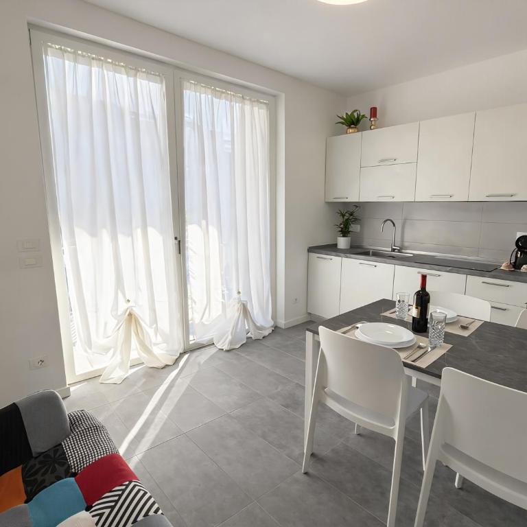 Modern Apartment near Sacro Cuore Hospital - Neɡrar - Appartamento Superior con 1 Camera da Letto e Balcone - 9