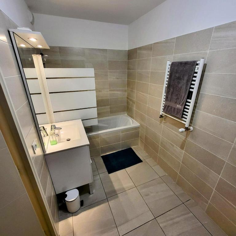 Superbe appartement Juan-les-Pins, parking - Apartment mit 2 Schlafzimmern - 6