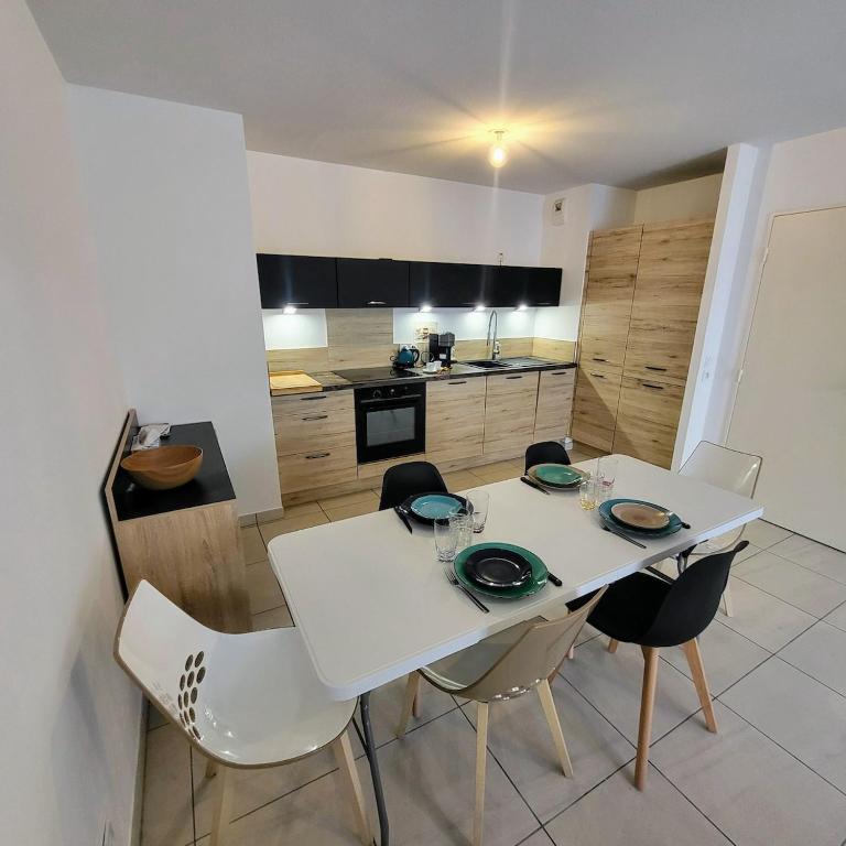 Superbe appartement Juan-les-Pins, parking - Apartment mit 2 Schlafzimmern - 21